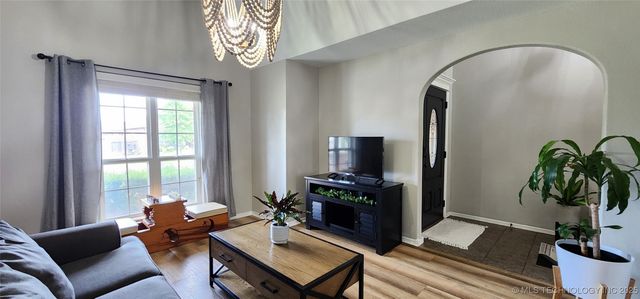 13408 S 20th Court, Bixby, OK 74008