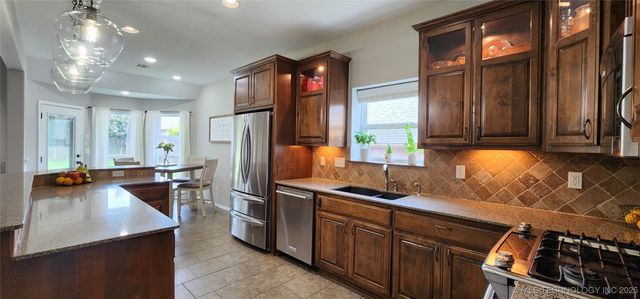 13408 S 20th Court, Bixby, OK 74008