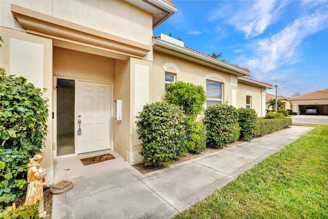 8206 Sanctuary DR # 1, Naples, FL 34104