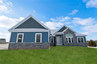 2 Stella Lane, Ogden, NY 14559