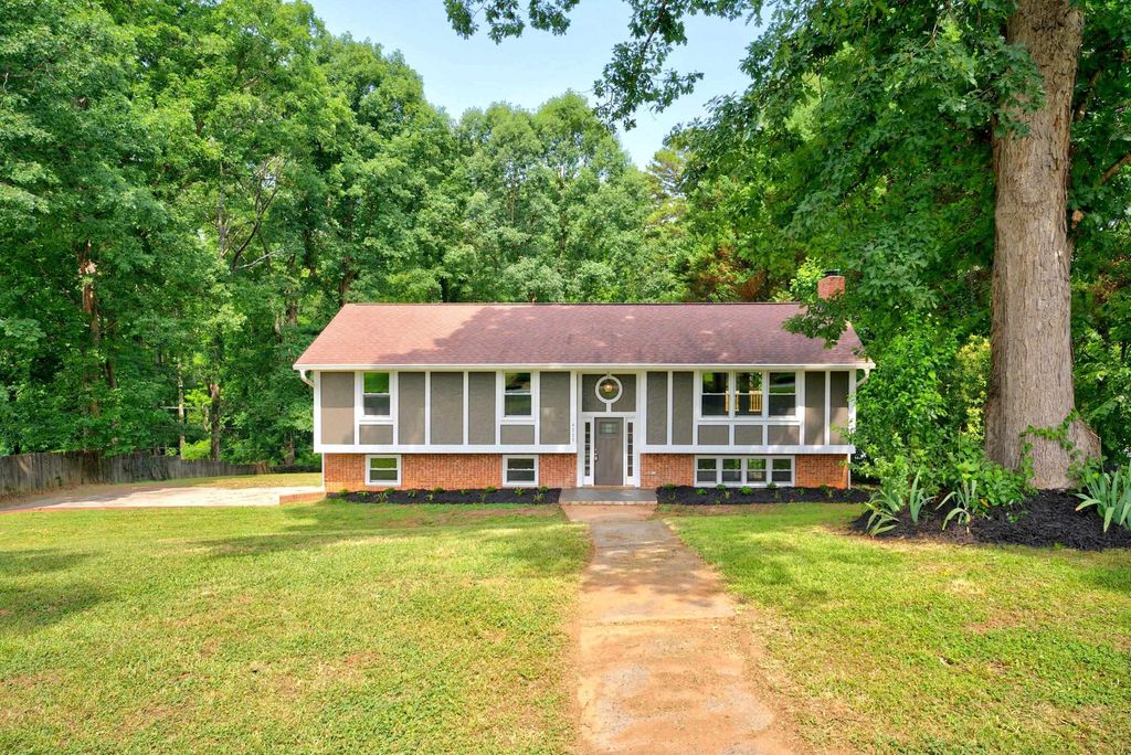 4727 Worden Drive, Spartanburg, SC 29301