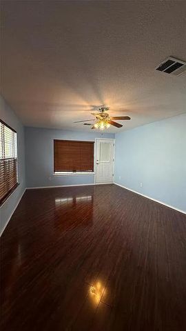 13105 Lofton Cliff DR, Del Valle, TX 78617