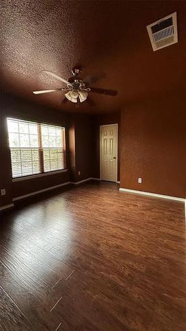 13105 Lofton Cliff DR, Del Valle, TX 78617