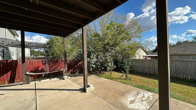 13105 Lofton Cliff DR, Del Valle, TX 78617