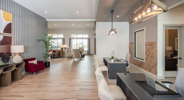 12111 Main Street 10301, Houston, TX 77035