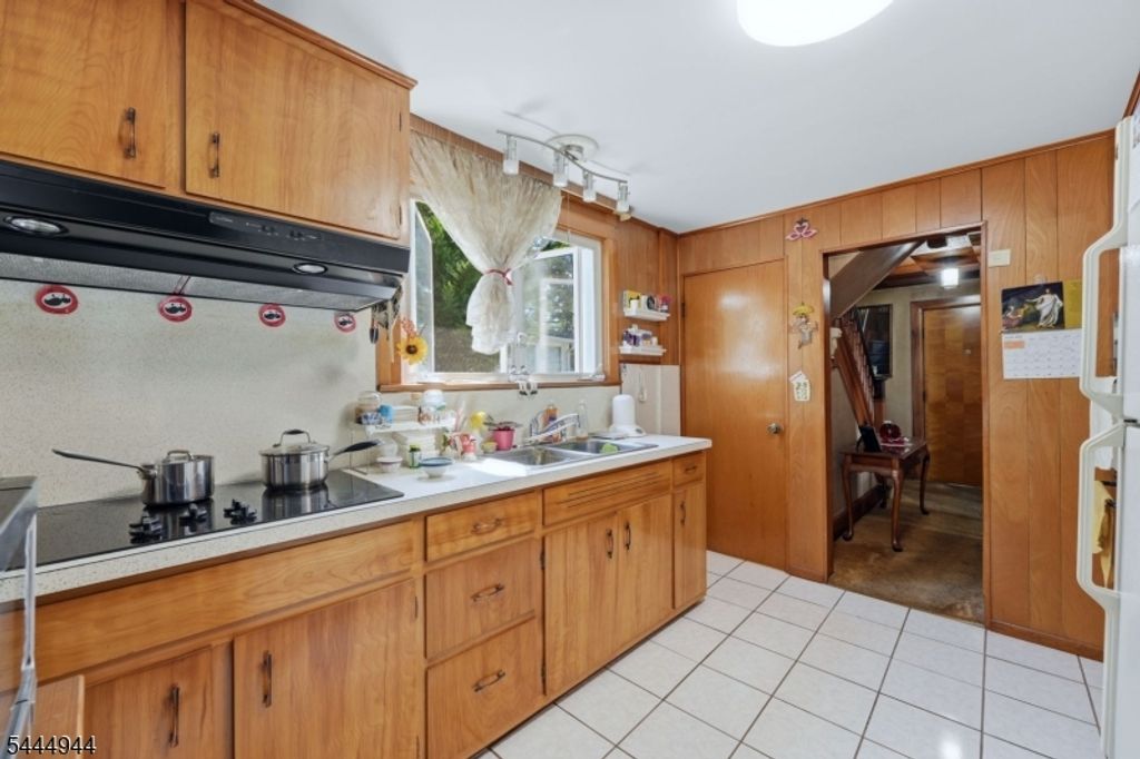 40 Dupont Street, North Plainfield Boro, NJ 07060 — photo 5