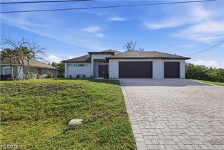 1119 NW 28th PL, Cape Coral, FL 33993