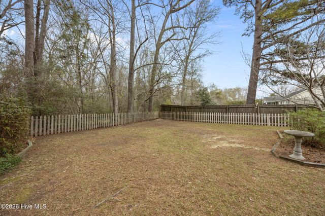 304 Fishing Creek Drive, New Bern, NC 28562