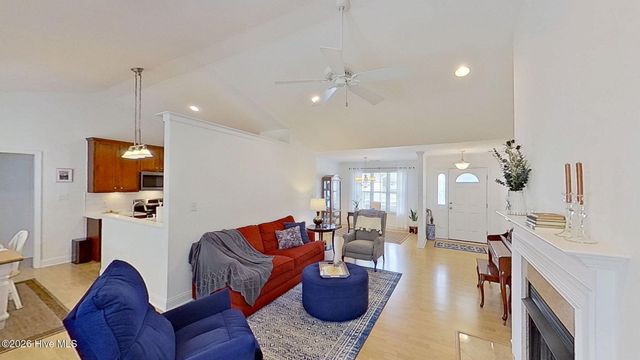 304 Fishing Creek Drive, New Bern, NC 28562