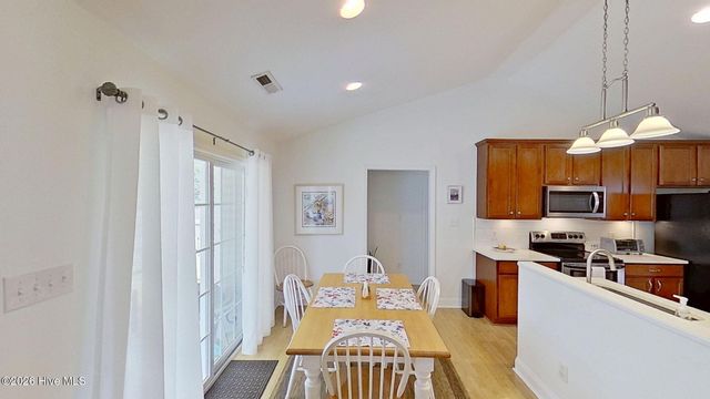 304 Fishing Creek Drive, New Bern, NC 28562