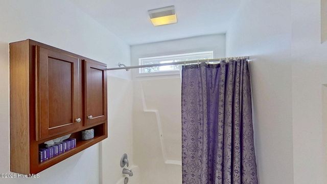 304 Fishing Creek Drive, New Bern, NC 28562