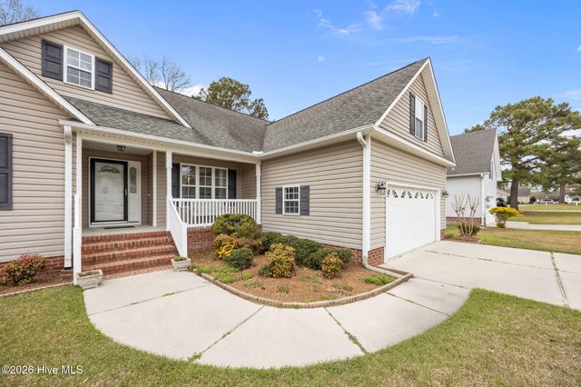 304 Fishing Creek Drive, New Bern, NC 28562