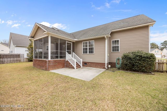 304 Fishing Creek Drive, New Bern, NC 28562