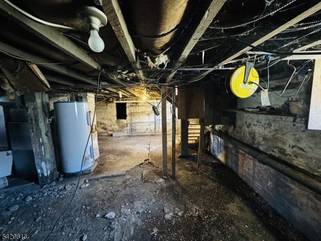 16 Canfield Ave, Mine Hill Twp., NJ 07803