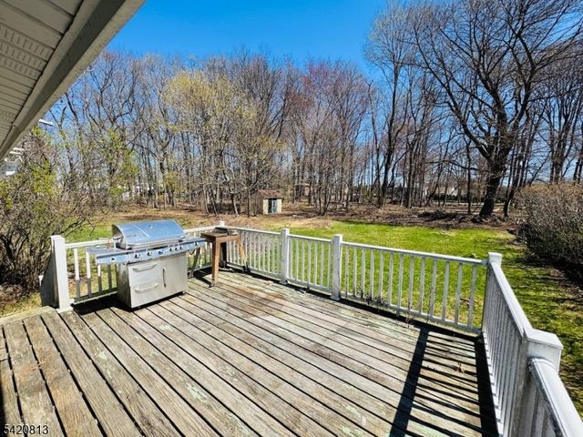 16 Canfield Ave, Mine Hill Twp., NJ 07803