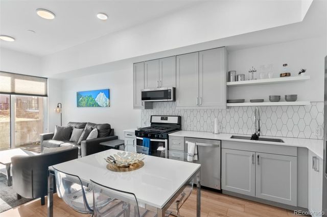 2876 W 53rd Avenue 115, Denver, CO 80221