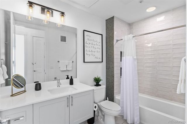 2876 W 53rd Avenue 115, Denver, CO 80221