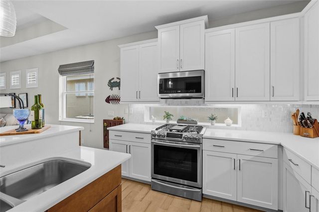 7523 CAMPUS COVE, Sarasota, FL 34243