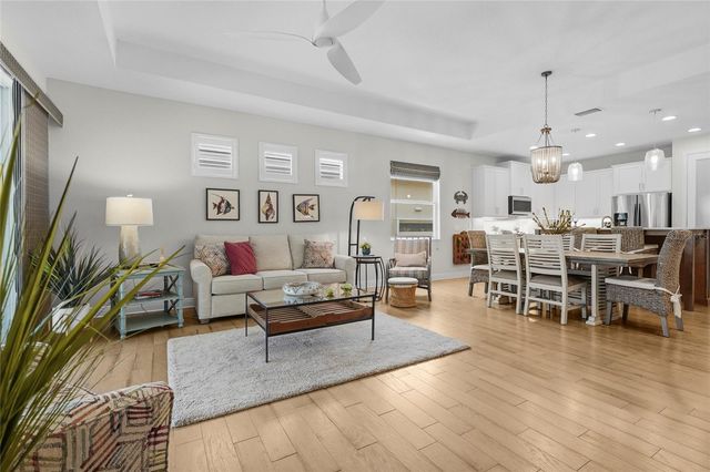 7523 CAMPUS COVE, Sarasota, FL 34243