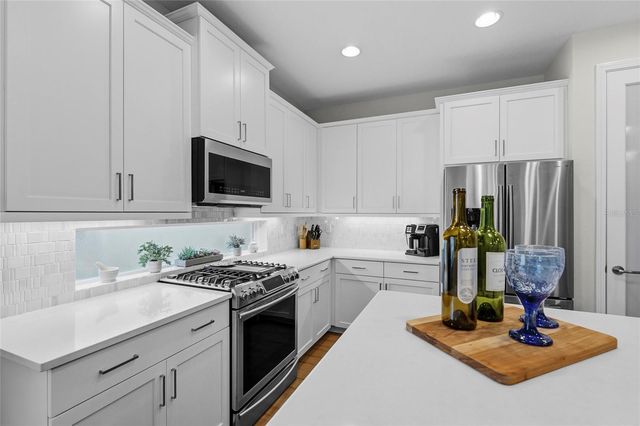 7523 CAMPUS COVE, Sarasota, FL 34243