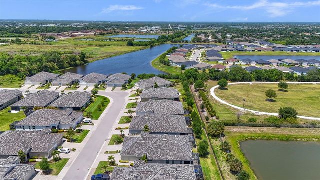 7523 CAMPUS COVE, Sarasota, FL 34243