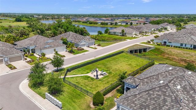 7523 CAMPUS COVE, Sarasota, FL 34243