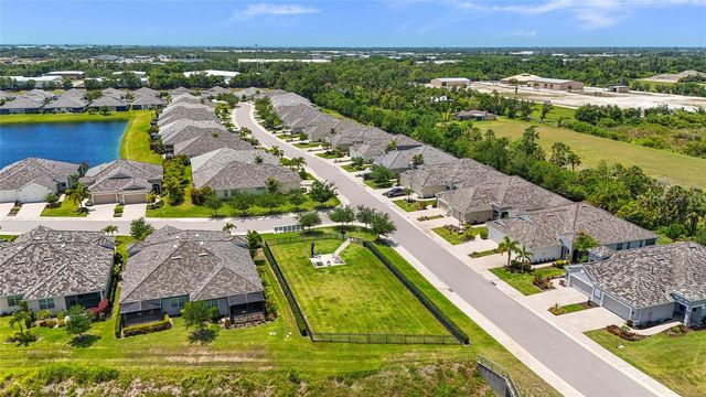 7523 CAMPUS COVE, Sarasota, FL 34243