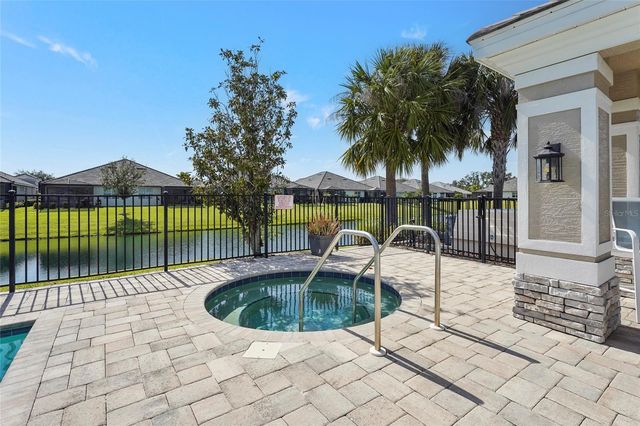 7523 CAMPUS COVE, Sarasota, FL 34243