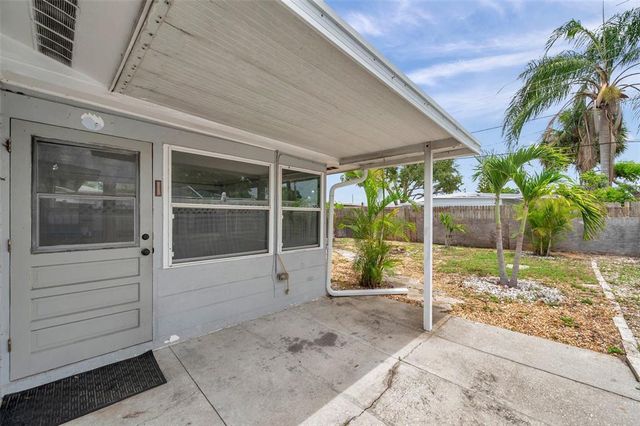 6497 43RD AVENUE N, Kenneth City, FL 33709