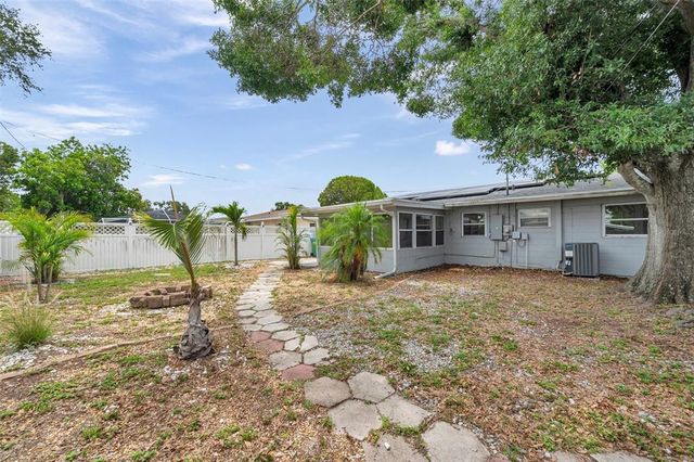 6497 43RD AVENUE N, Kenneth City, FL 33709