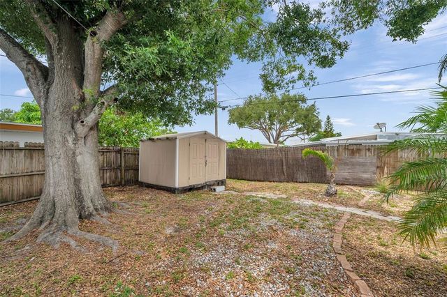 6497 43RD AVENUE N, Kenneth City, FL 33709