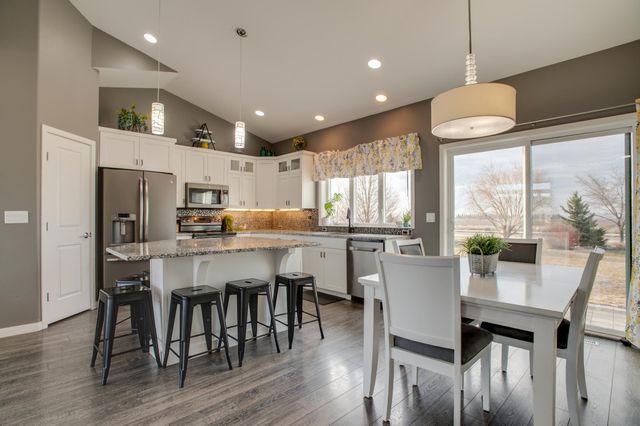 657 Westminster Drive, Moorhead, MN 56560