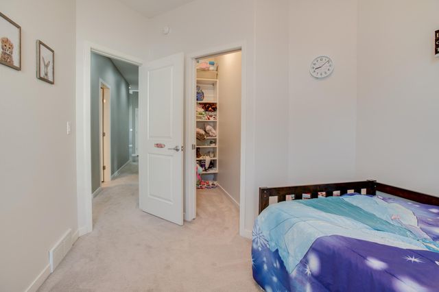 657 Westminster Drive, Moorhead, MN 56560