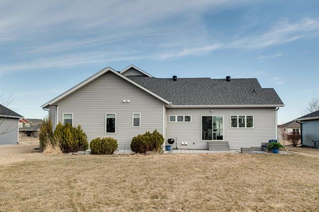 657 Westminster Drive, Moorhead, MN 56560