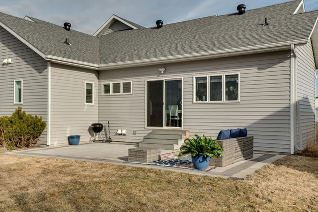 657 Westminster Drive, Moorhead, MN 56560