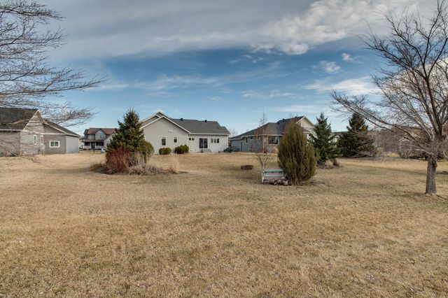 657 Westminster Drive, Moorhead, MN 56560