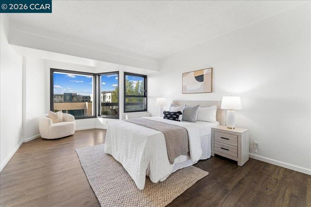 6363 Christie Ave 406, Emeryville, CA 94608