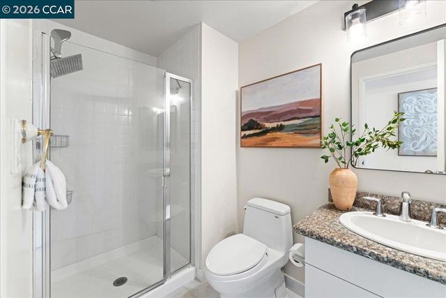 6363 Christie Ave 406, Emeryville, CA 94608
