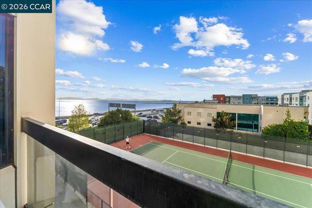 6363 Christie Ave 406, Emeryville, CA 94608