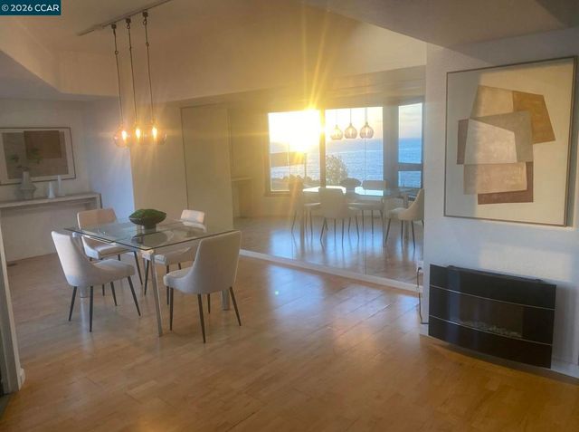 6363 Christie Ave 406, Emeryville, CA 94608