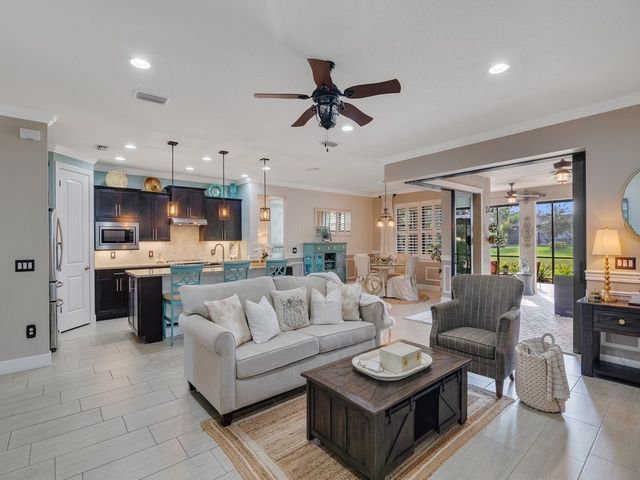 5097 Pendelton Square, Vero Beach, FL 32967