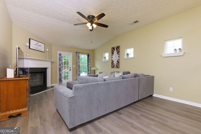 67 Granite Court, Dallas, GA 30132