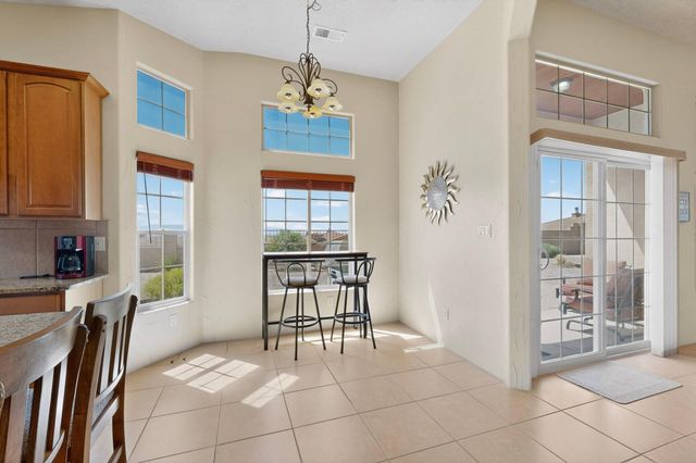 8700 Desert Rain Road NW, Albuquerque, NM 87120