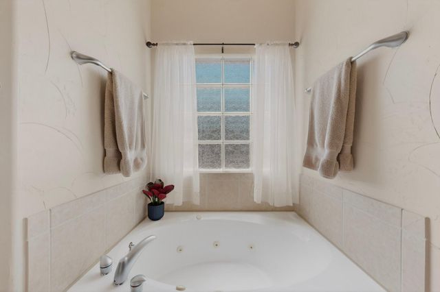 8700 Desert Rain Road NW, Albuquerque, NM 87120