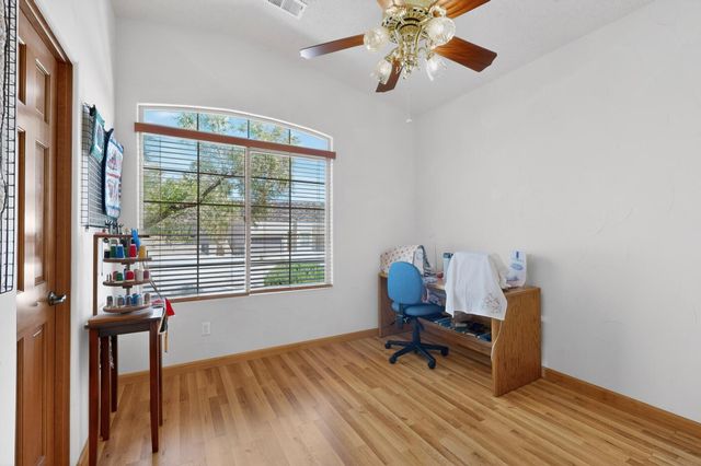 8700 Desert Rain Road NW, Albuquerque, NM 87120