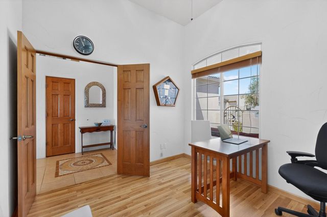 8700 Desert Rain Road NW, Albuquerque, NM 87120