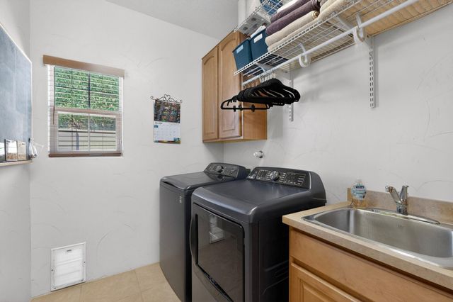 8700 Desert Rain Road NW, Albuquerque, NM 87120