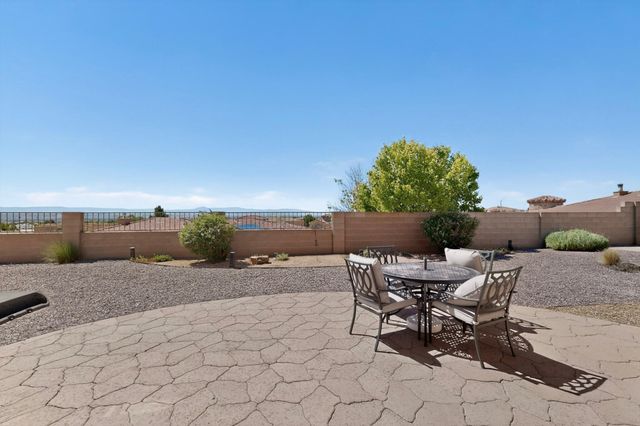 8700 Desert Rain Road NW, Albuquerque, NM 87120