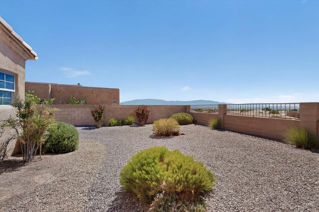 8700 Desert Rain Road NW, Albuquerque, NM 87120