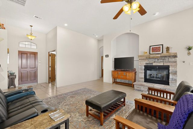 8700 Desert Rain Road NW, Albuquerque, NM 87120